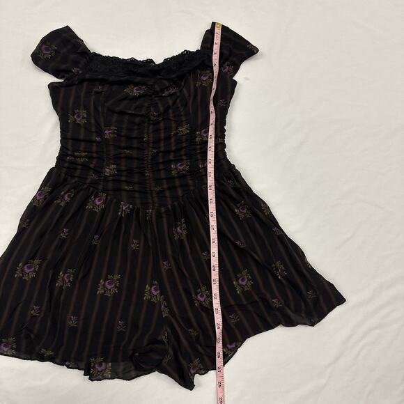 Whimsigoth Romper Size M Urban Outfitters Kimchi Blue Dark Fairy Lace Mesh Black - Picture 7 of 11